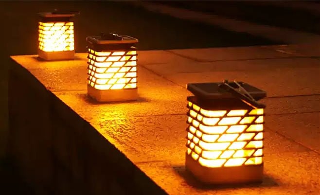 Hanging Solar Lights Flickering Solar Lanterns for Garden