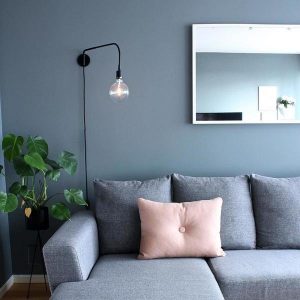 Menu Tribeca Warren Wall Lamp